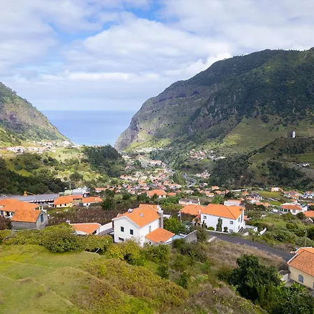 Vista Do Vale, By Op