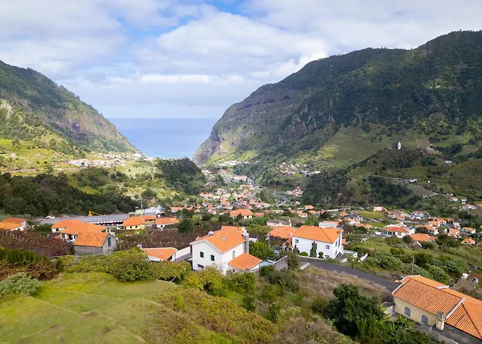 Vista Do Vale, By Op