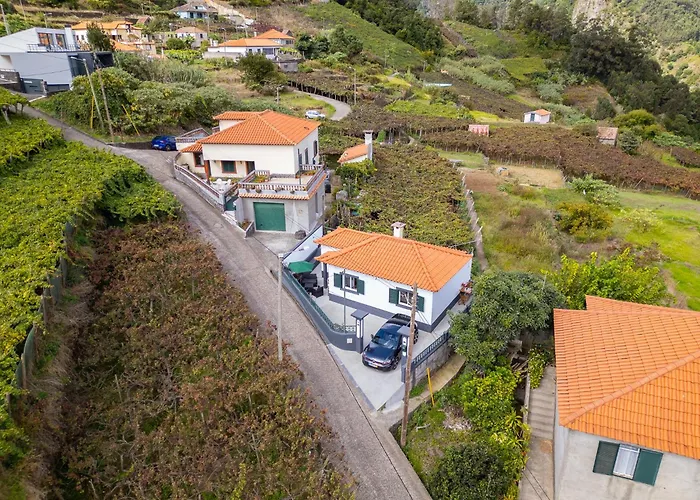 Vista Do Vale, By Op São Vicente